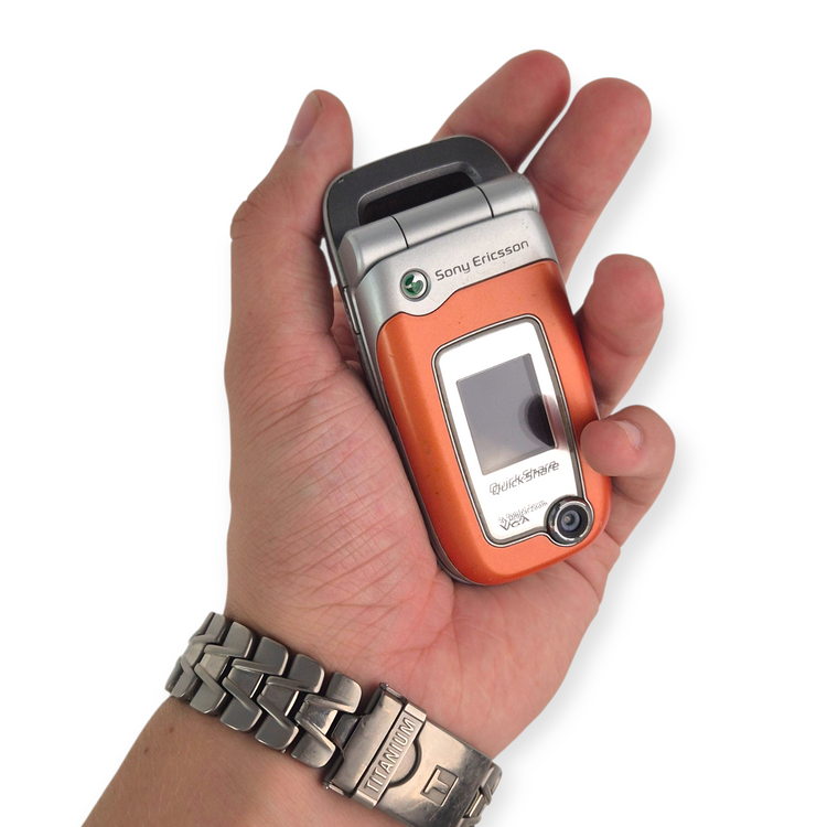 Telefon retro Sony Ericson Z520i