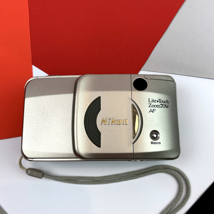 Nikon lite touch zoom70w AF