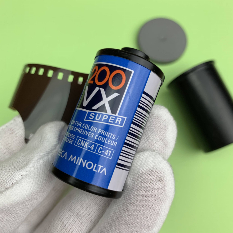 Klisza eksperymentalna Konica Minolta 200vx super 200/36 exp.