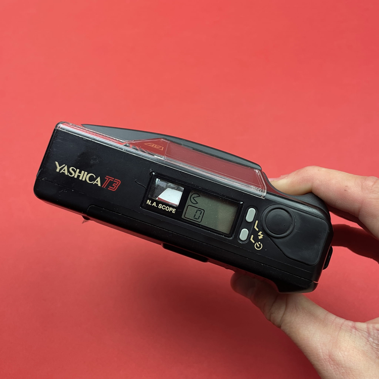 Aparat analogowy Yashica T3